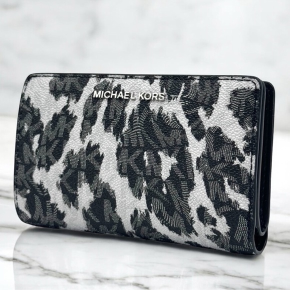 MICHAEL Michael Kors Medium Jet Set Travel Zip Chain
Bifold Wallet Black Multi - Picture 2 of 8